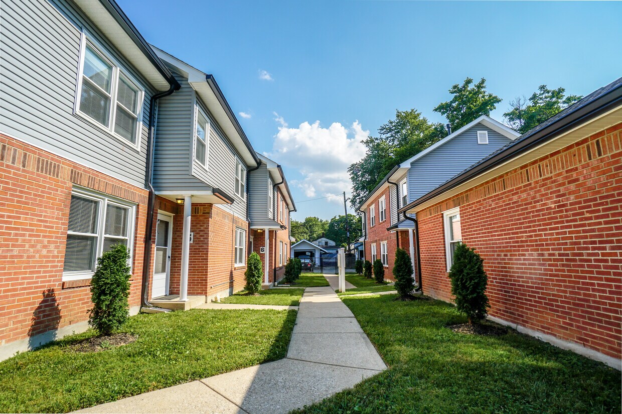 Foto principal - 1644 W Kentucky St