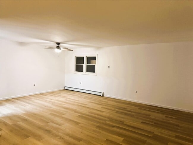 Foto del edificio - 542 E Pine St