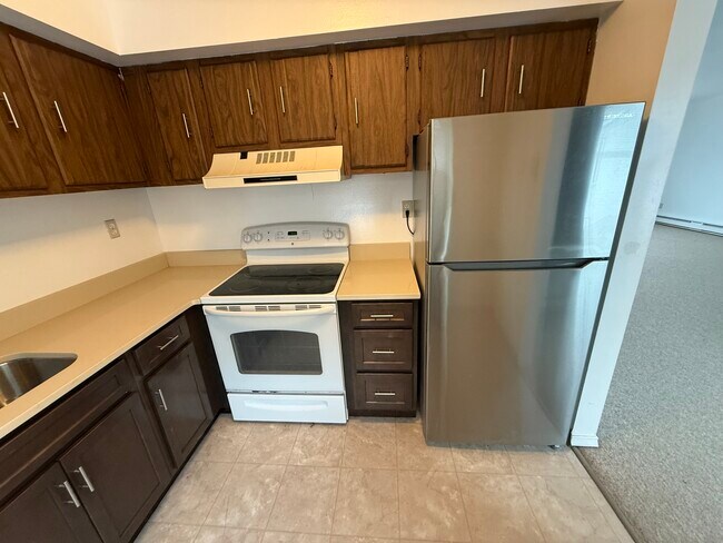 Foto del edificio - 96 Candlewood Dr