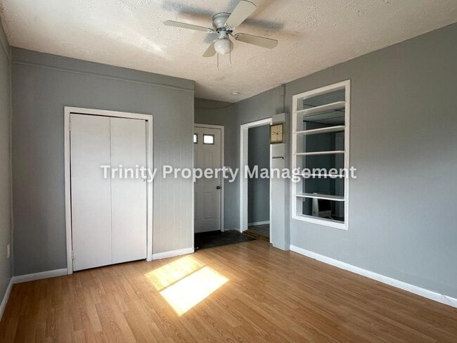 Foto del edificio - 116 1/2 Maryland Ave