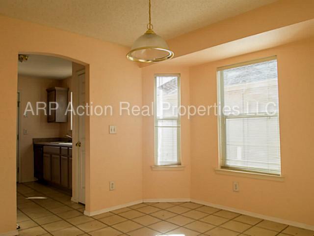Building Photo - 14084 Tierra Leona Dr