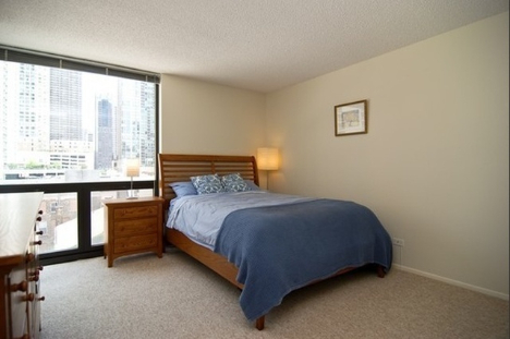 Foto del edificio - 70 W Huron St
