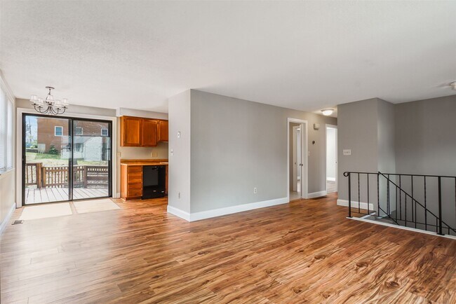 Building Photo - 12 Killian Dr