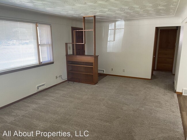 Building Photo - 4 br, 2 bath House - 2432 26th Avenue