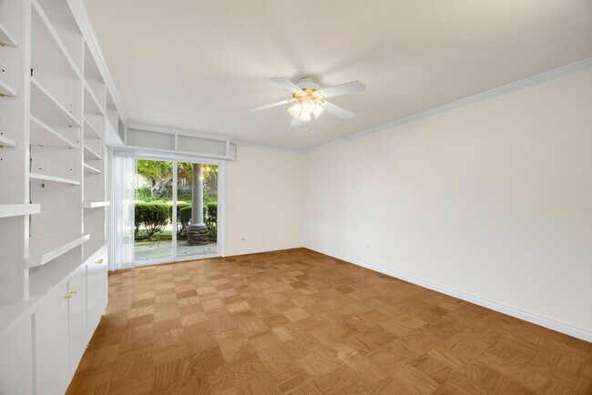 Foto del edificio - Adorable 3 Bed / 2 Bath Home w/ Detached 2 Car Garage