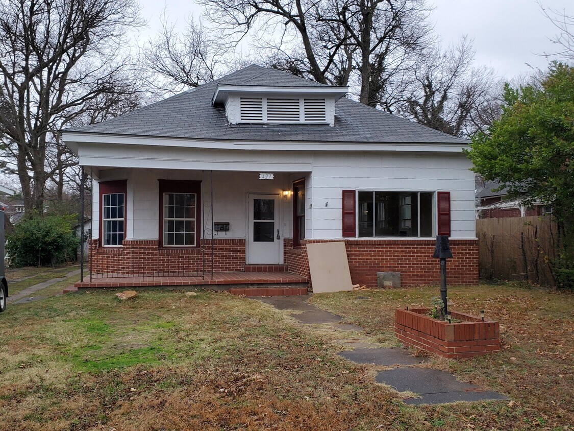 Primary Photo - 427 N 13th St