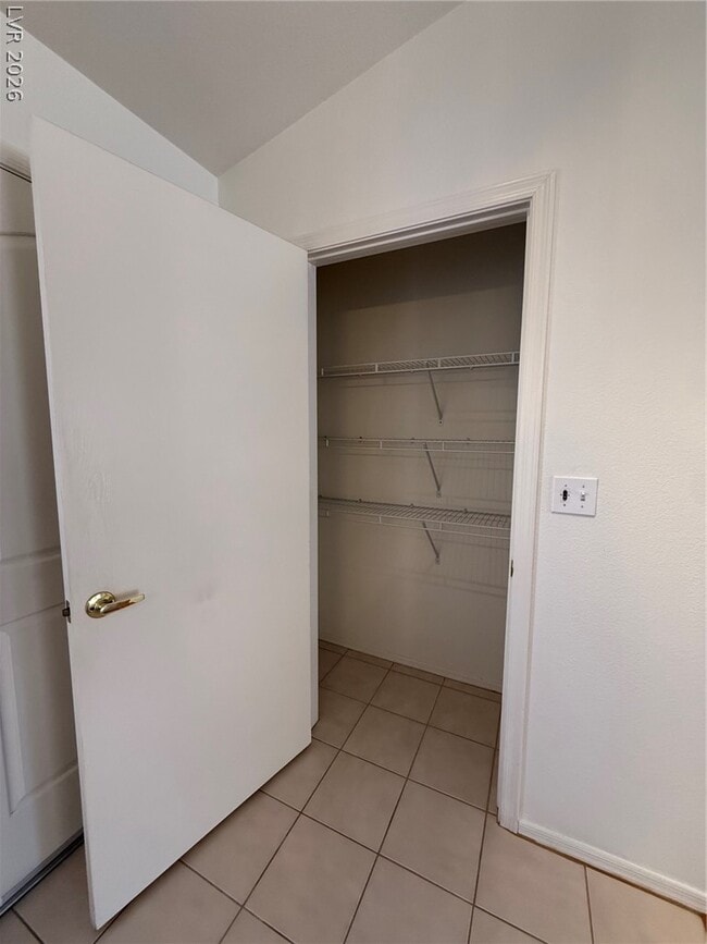 Building Photo - 10905 Mill Cove Ave