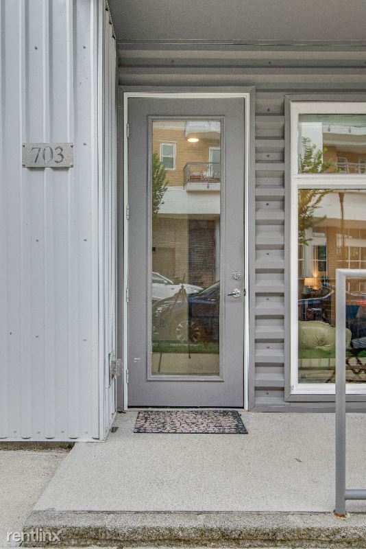 Building Photo - 1 br, 1 bath Condo - 703A Cleo Miller Drive