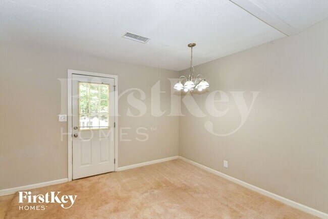 Building Photo - 178 Sandstone Dr
