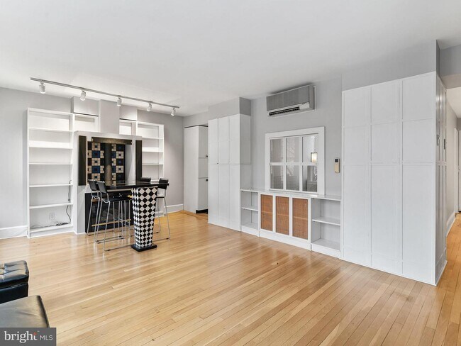 Foto del edificio - 1816 T St NW