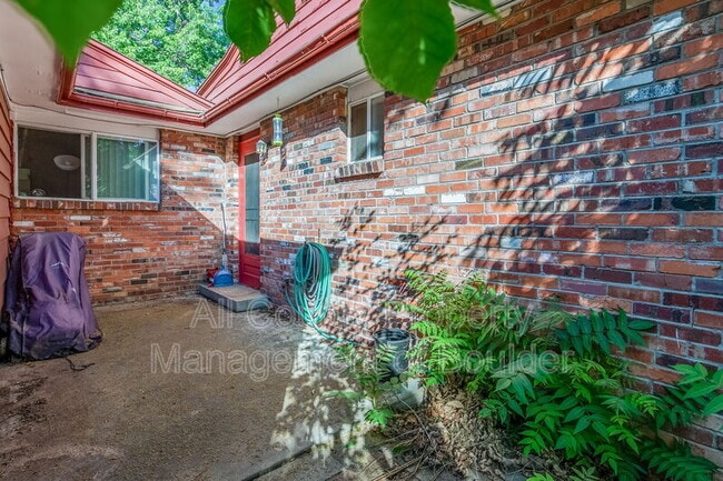 Building Photo - 4425 Comanche