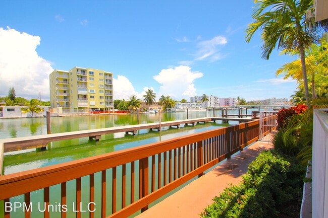 Building Photo - 7930-7950 Tatum Waterway Dr