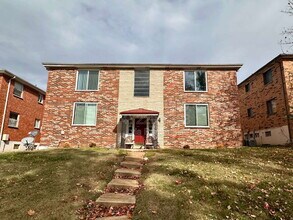 Building Photo - 10065 Puttington Dr