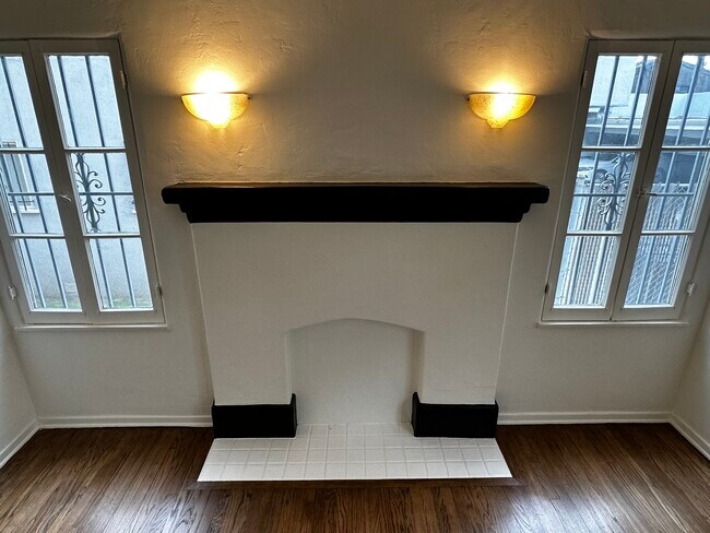 Foto del edificio - 1825 N Edgemont St