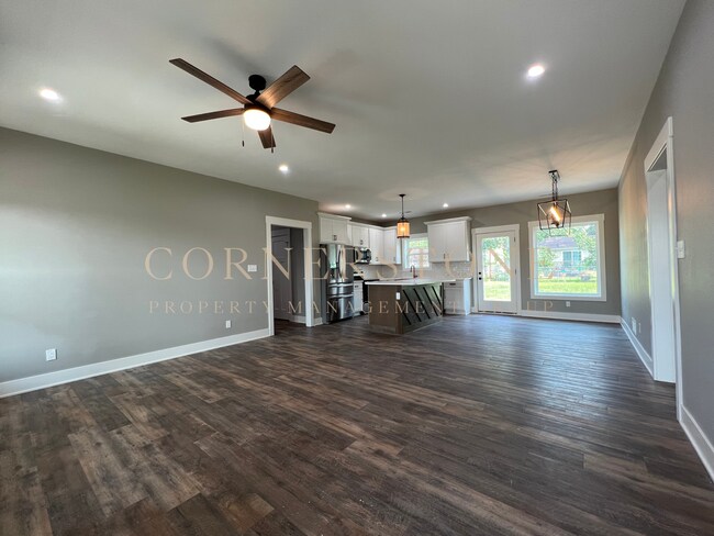 Foto del edificio - Beautiful 3 bedroom house! $2,250