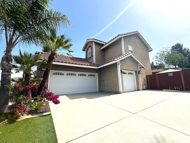 Building Photo - 25076 Pico Vista Way