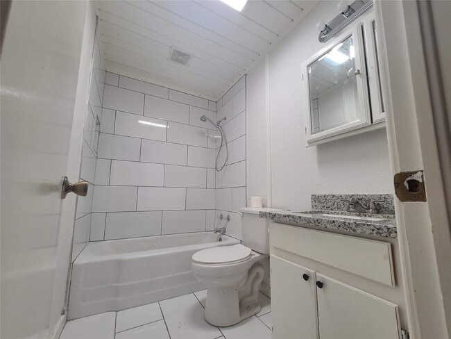 Building Photo - 401 N Tinsley St