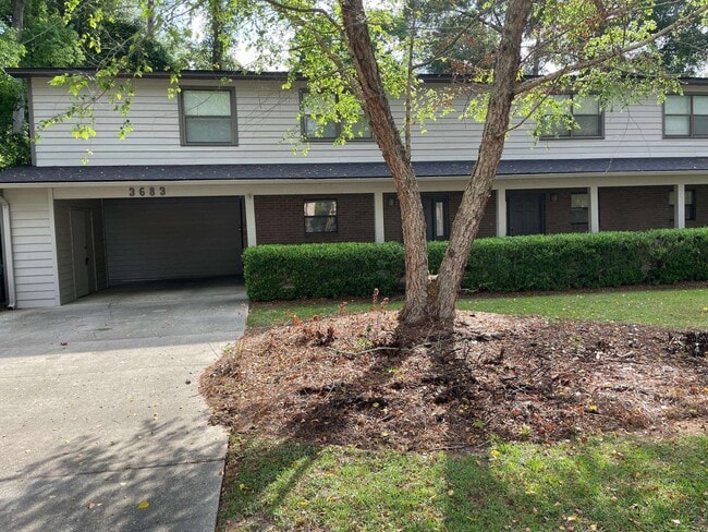 Building Photo - 3683 Donovan Dr