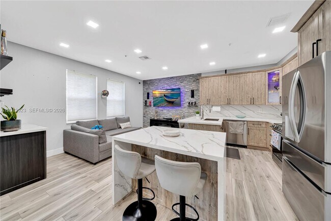 Foto del edificio - 4361 SW 160th Ave