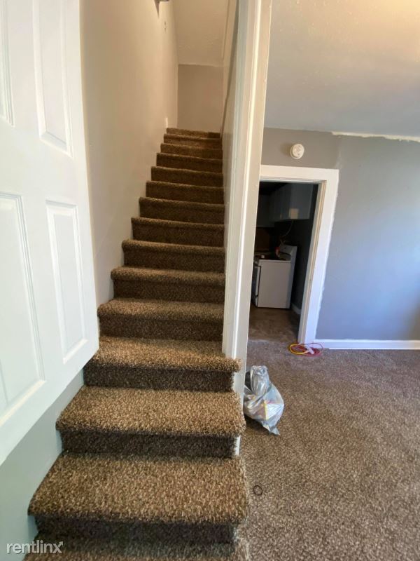 Foto del edificio - 3 br, 1 bath House - 304 East Brown St