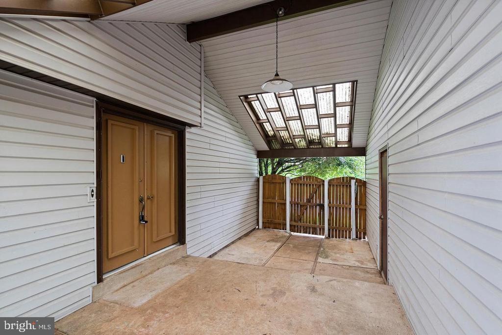 511 Avondale Dr, Sterling, VA 20164 House Rental in Sterling, VA