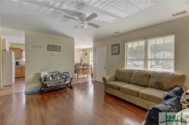 Building Photo - 1914B McLeod St