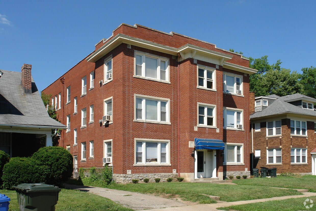 Primary Photo - 262 Kalmia Ave