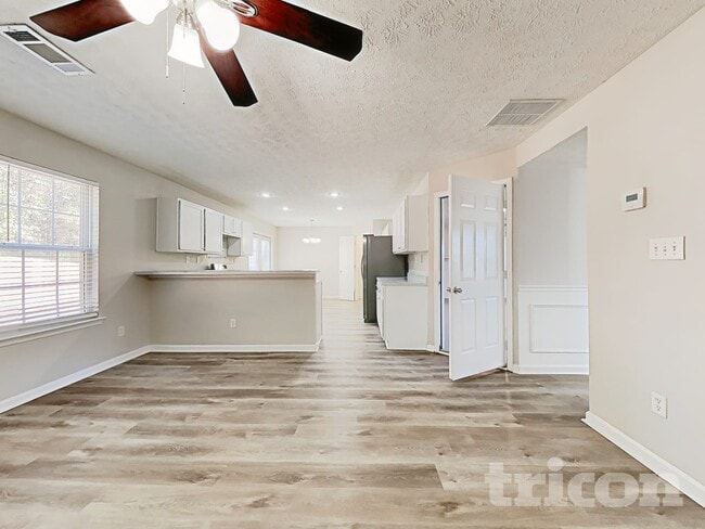 Foto del edificio - 610 Stonecrest Dr