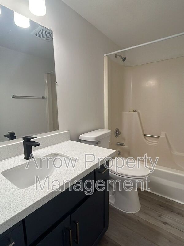 Building Photo - 3619 N 60th St
