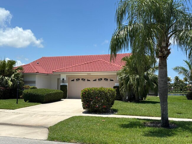 Foto del edificio - 5625 Aspen Ridge Cir