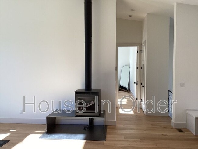 Foto del edificio - 170 Mountain Laurel Ln