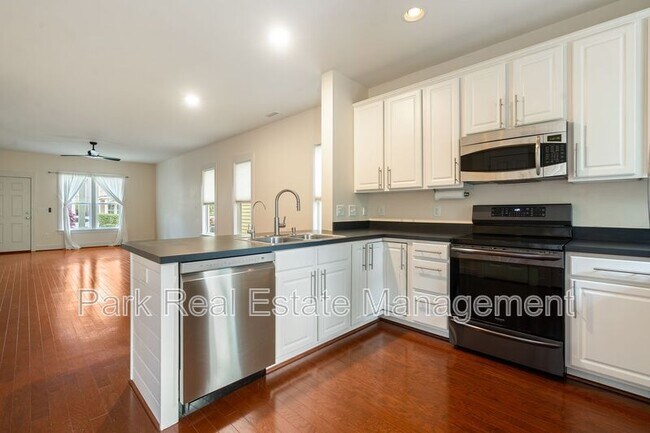 Foto del edificio - 44 Danbury Ct