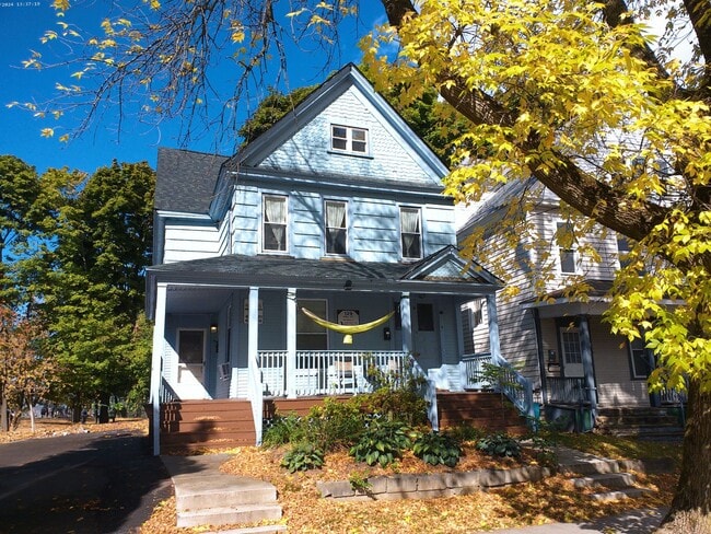 Photo - 129 Dell St Apartment