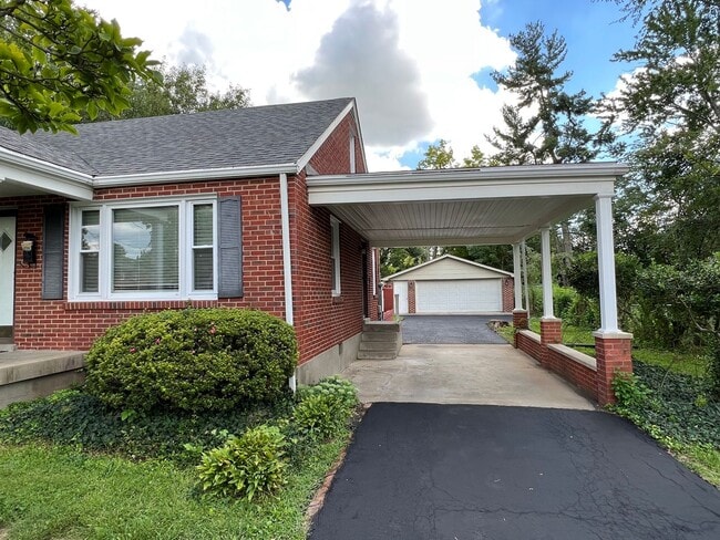 Foto del edificio - 12208 Ridge Crest Dr