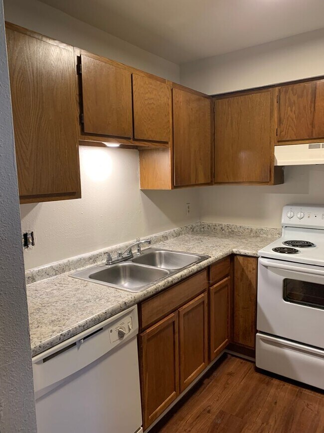 Foto del edificio - 10744 Stanley Aubin