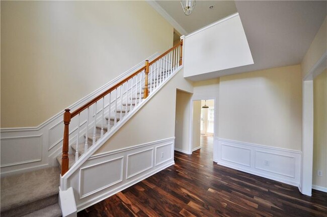Building Photo - 360 Stedford Ln