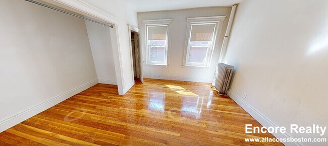 Building Photo - 5 Walbridge St