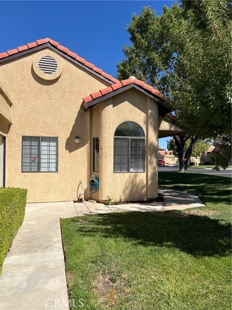 Building Photo - 19144 Frances St