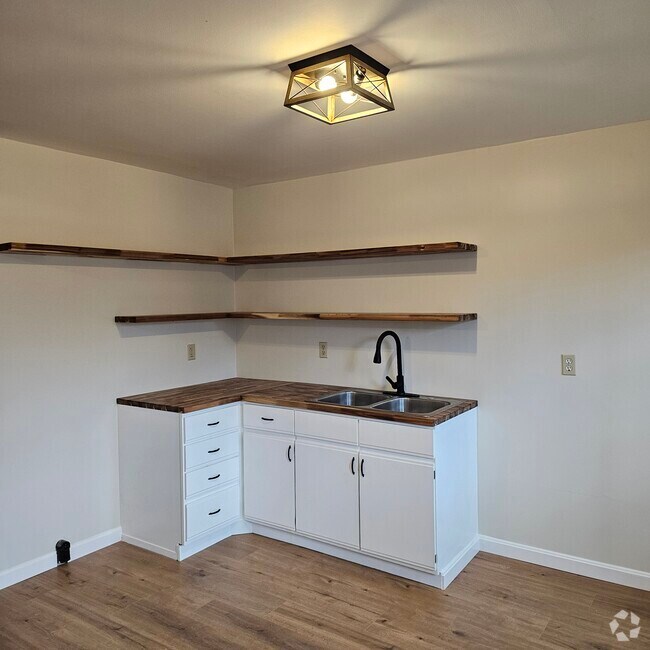 Apartments for Rent under 2,000 in Washington County, NY 10 Rentals