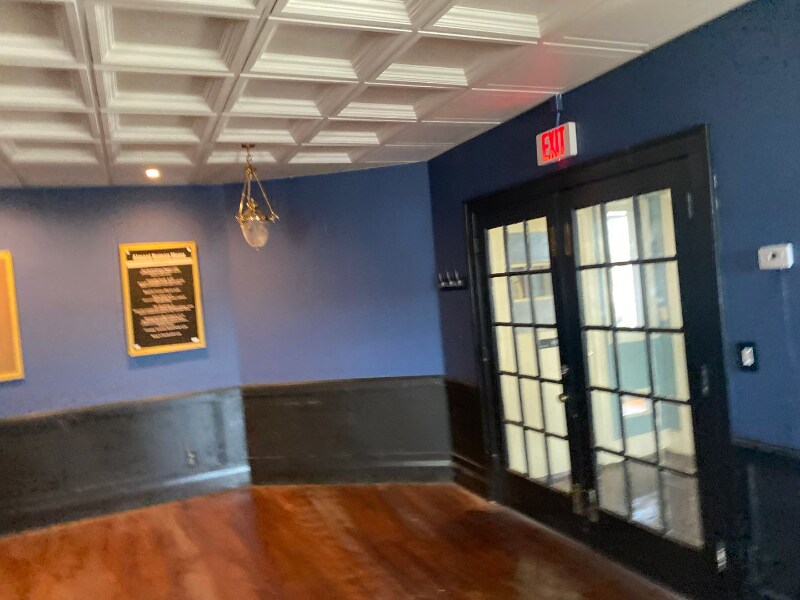 Foto del edificio - 1119 W Sylvania Ave