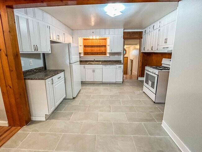 Foto del edificio - 6 Moffatt Ln