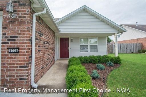 Foto del edificio - 3 br, 2 bath House - 1028 S Eastview Drive