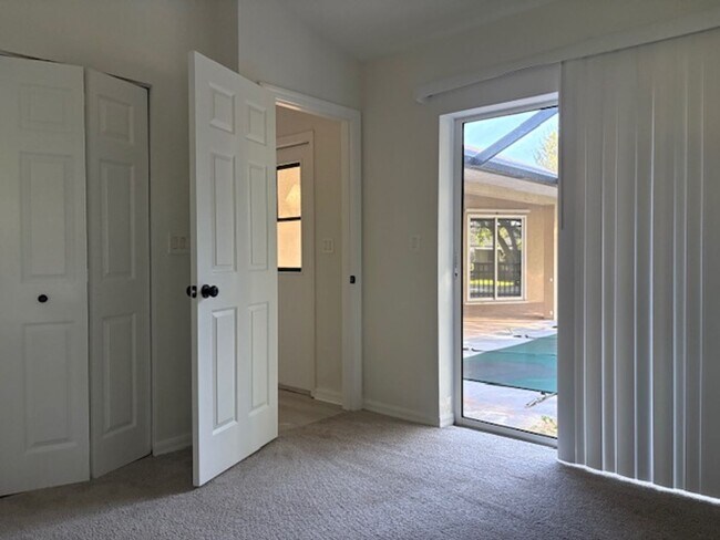 Foto del edificio - Flexible Space, Great Location – Rent This...