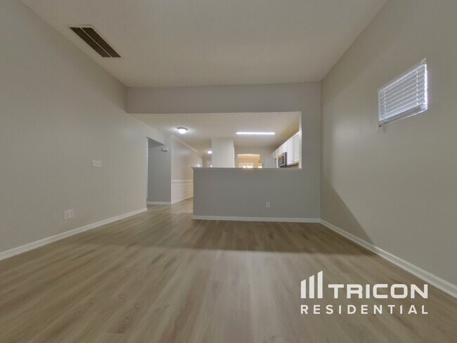 Foto del edificio - 433 Topaz Dr