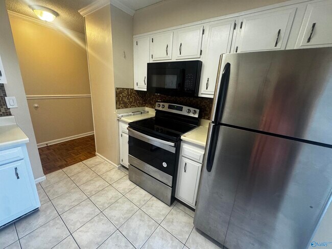 Building Photo - 1307 Liberty Dr