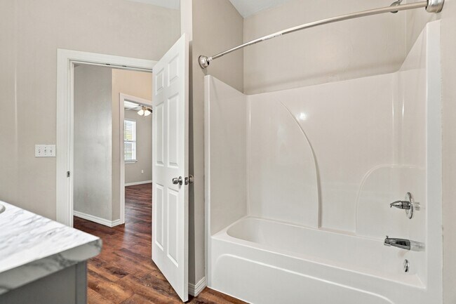 Foto del edificio - 6421 W 3rd St