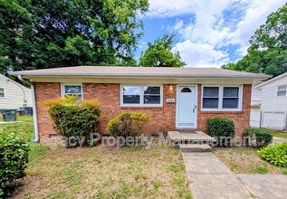 Building Photo - 2202 Maywood St
