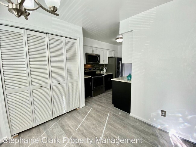 Foto del edificio - 3 br, 2.5 bath House - 4630 Merrimac Lane