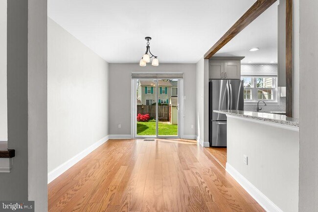 Building Photo - 17429 Gallagher Way