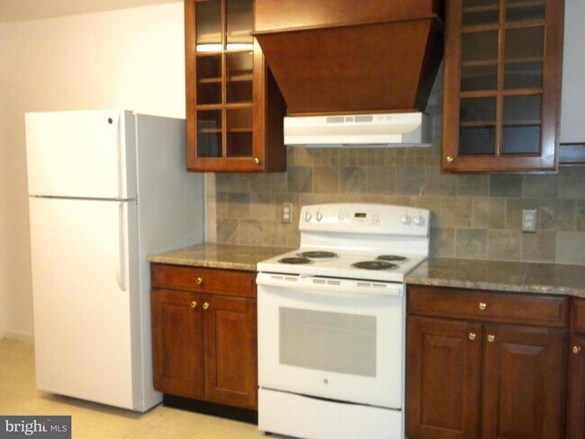 Foto del edificio - 3706 Double Rock Ln